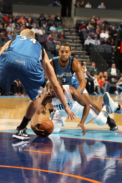 台座无虚席 台座无虚席