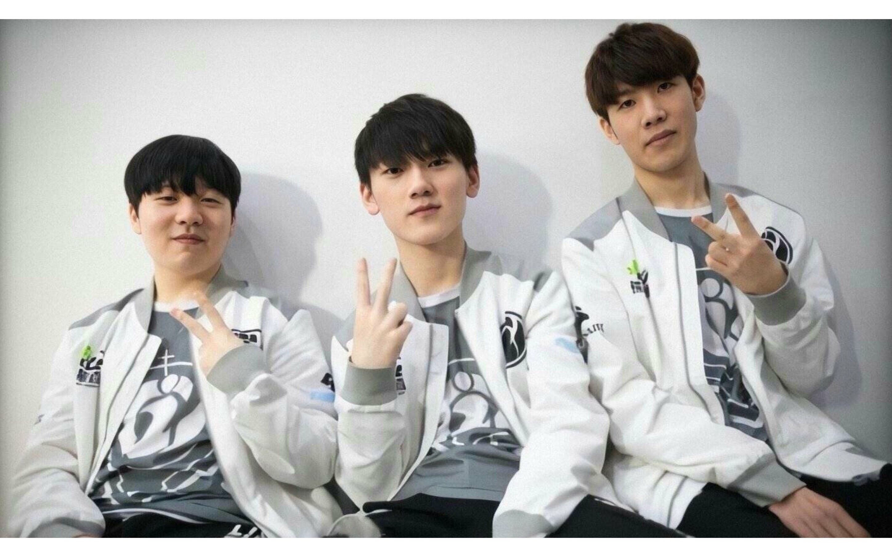 他的表现同 他的表现同