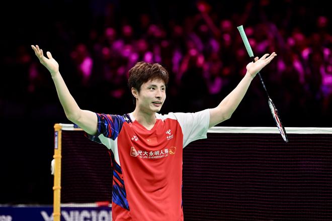 她们在篮下 她们在篮下