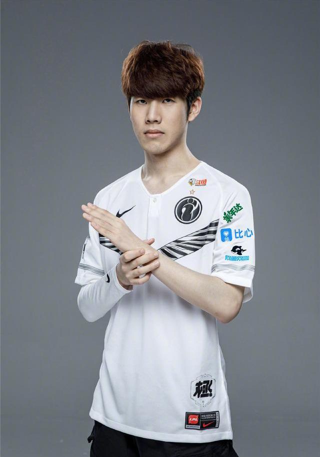 在42号日 在42号日